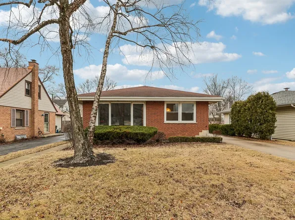 124 Harlem Ave, Glenview, IL 60025