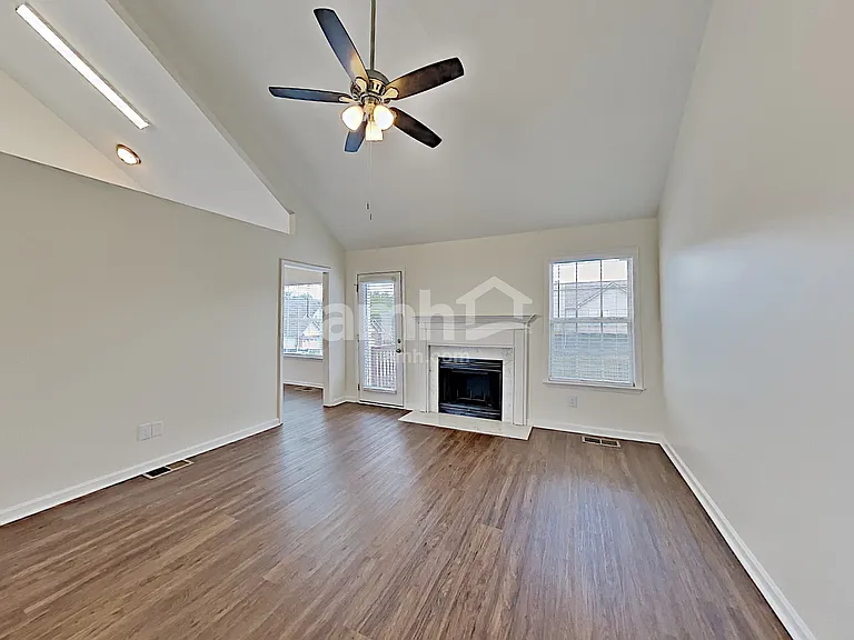 1873 Lakewood Village Dr — Photo 5