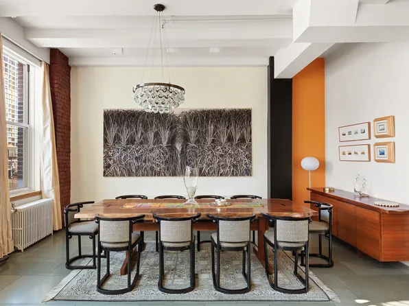 118 East 25th Street image 9 of 18