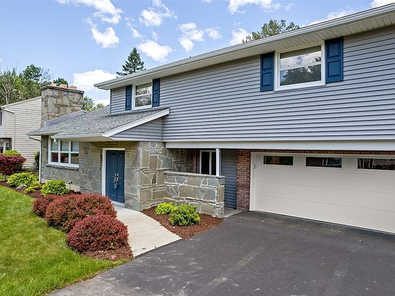 2nd image of 24 Devon Blvd