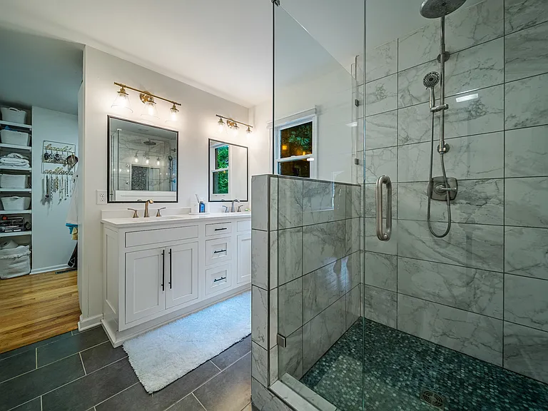 6616 Valley Dr — Photo 13