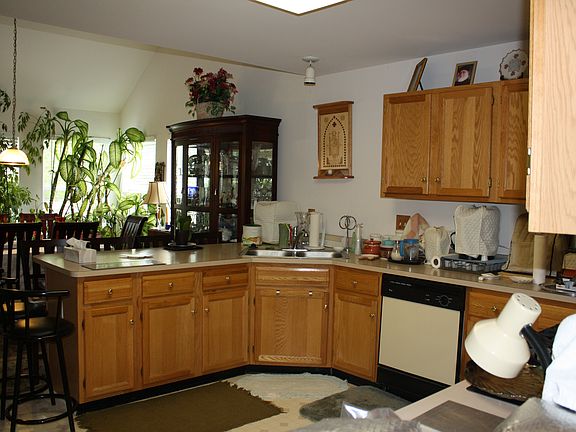 5th image of 4553 Sycamore Dr