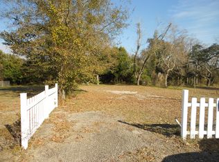 372 Davis St, Biloxi, MS 39530