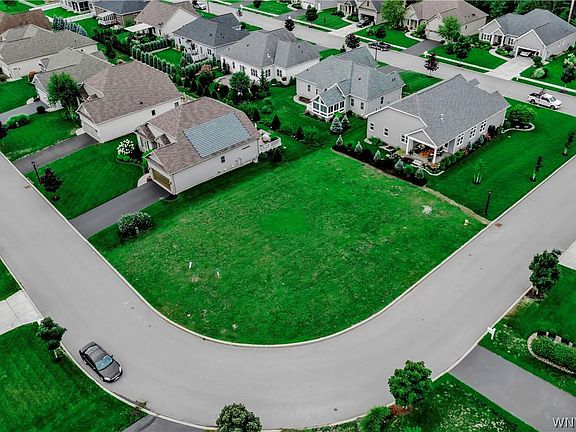 3rd image of 6836 Ava Ln