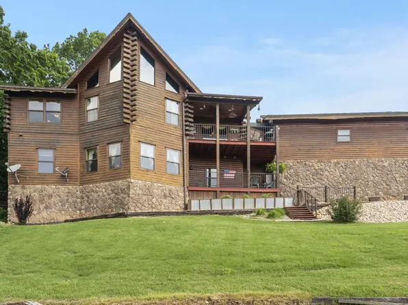 10 Baywood Circle, Branson West, MO 65737