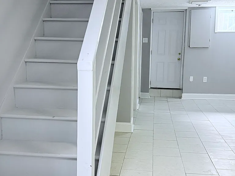 415 Edmunds Way — Photo 9