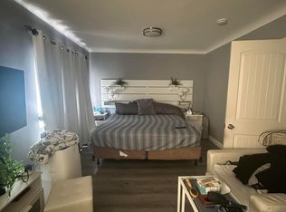 284 E 56th St, Long Beach, CA 90805