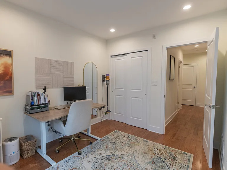 1735 Carpenter St #B — Photo 7