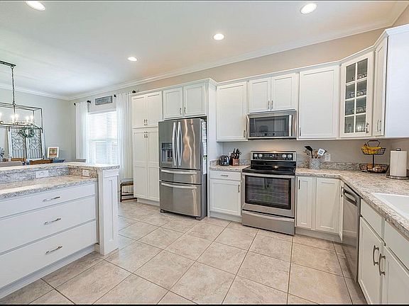 3rd image of 3341 Truluck Pl