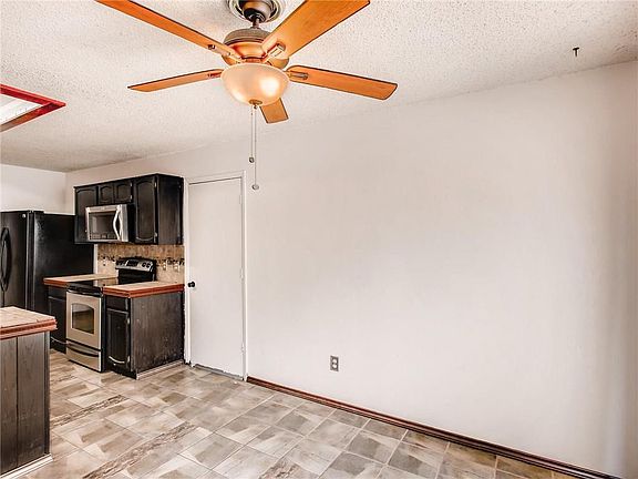 5th image of 1534 Sunset Ln