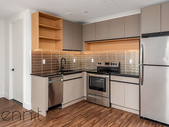 5th image of 26-24 4th St #705A