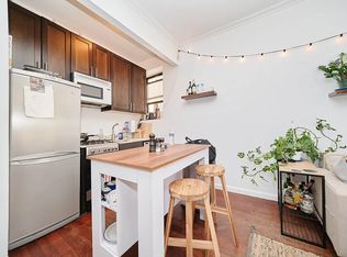 201 E 2nd St APT 5D, New York, NY 10009