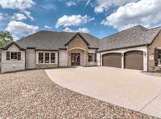 15 Utrera Ln, Hot Springs Village, AR 71909