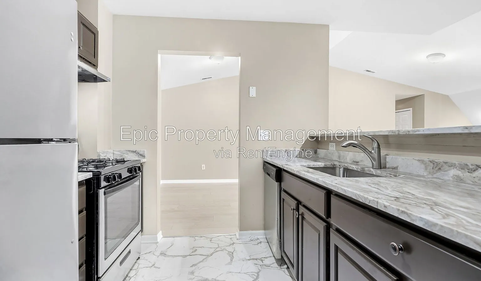 3 bed, 2.0 bath, $1,645 — Photo 4
