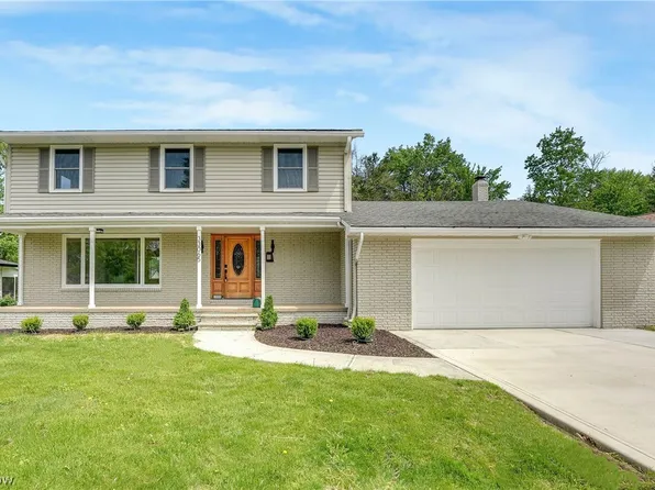 33065 Arlesford Dr, Solon, OH 44139