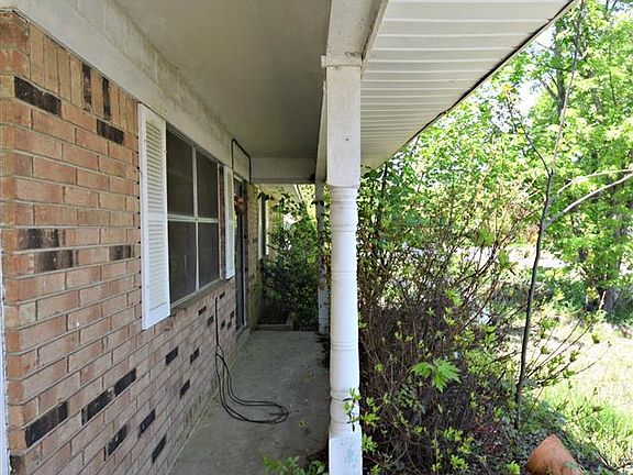 4th image of 311 Blake Dr