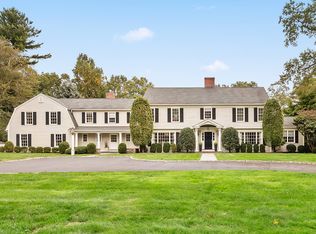 201 Queens Grant Rd, Fairfield, CT 06824