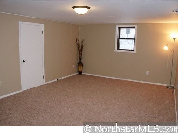 4th image of 39076 Harder Pkwy