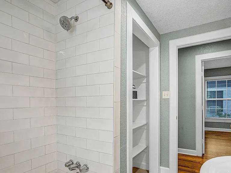 Charming 2-bedroom, 1-bathroom apartment! — Photo 15
