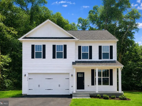 32 Virginia Ave, Fredericksburg, VA 22405