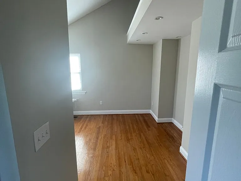 5032 E Capitol St NE — Photo 16