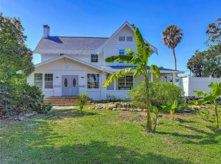8352 Ridge Rd, Seminole, FL 33772