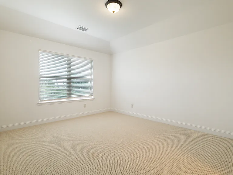 1040 Edgefield Ln — Photo 21