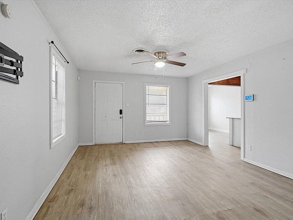5th image of 2503 30th St