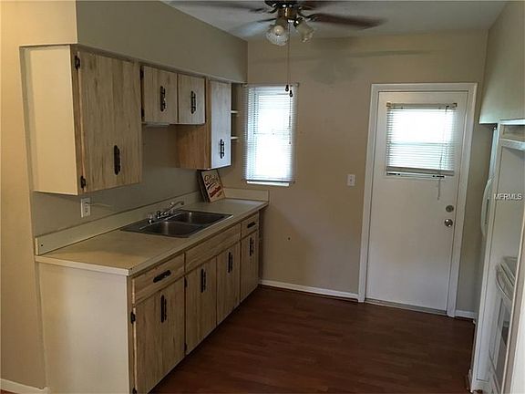 2nd image of 6231 Cedar St NE