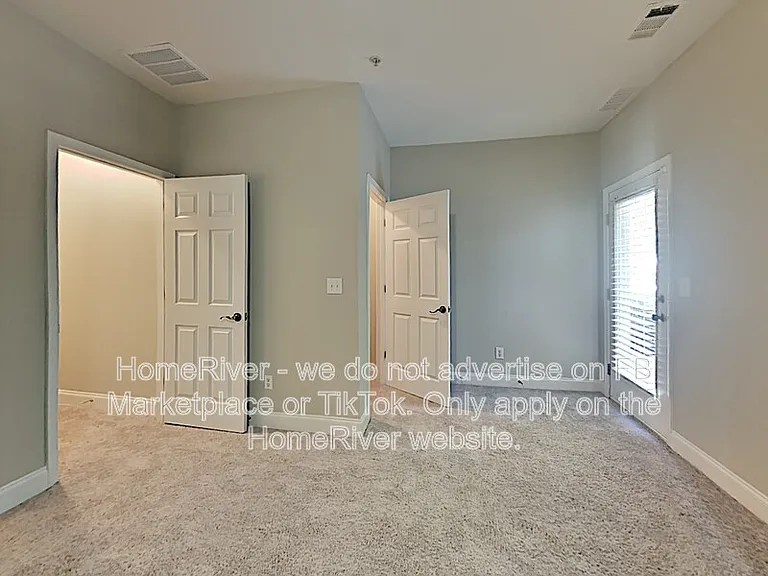 305 Williamson St SE — Photo 13