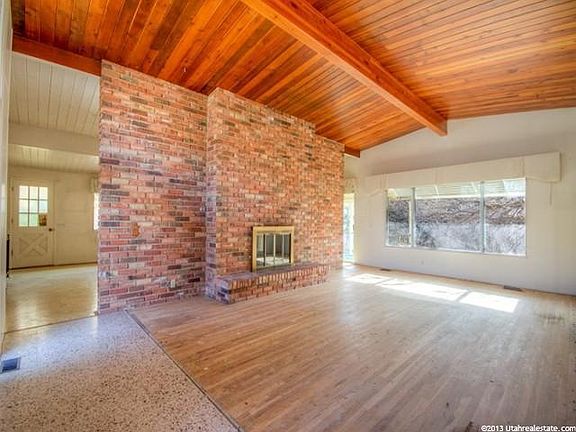 2nd image of 1730 E Millcreek Cir