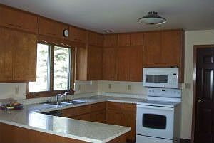2nd image of 1245 Crestview Dr