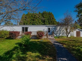 28 Sunrise Hl, Berwick, ME 03901