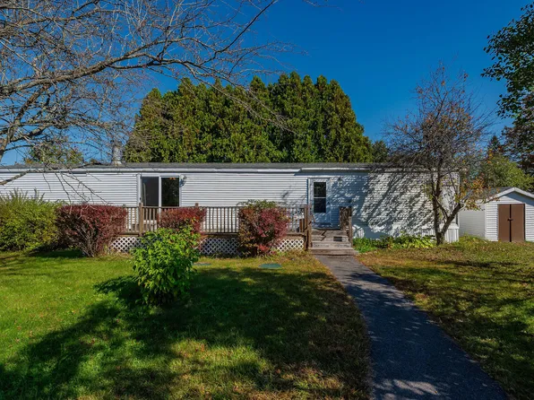 28 Sunrise Hill, Berwick, ME 03901