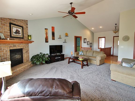 3rd image of 3552 Glen Abbey Dr