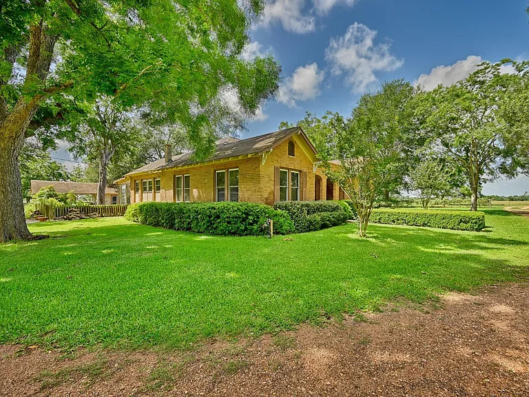 3348 W Ueckert Rd — Photo 6