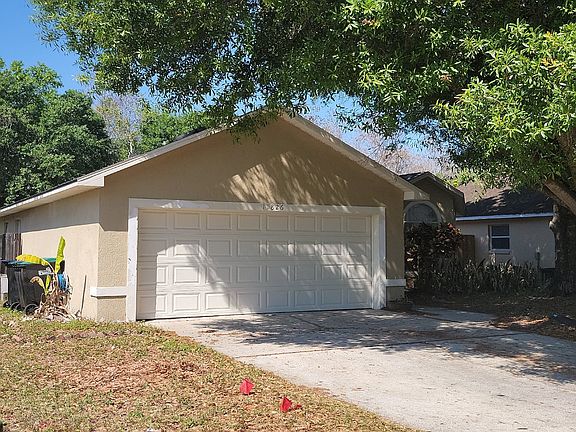 3rd image of 11826 Cranbourne Dr