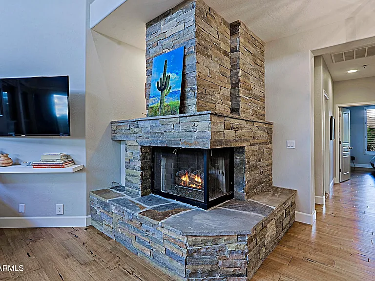 6939 E Bramble Berry Ln — Photo 8