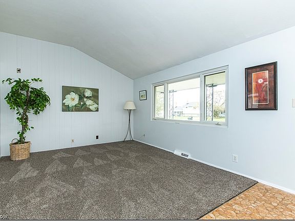 2nd image of 13737 Donald Dr