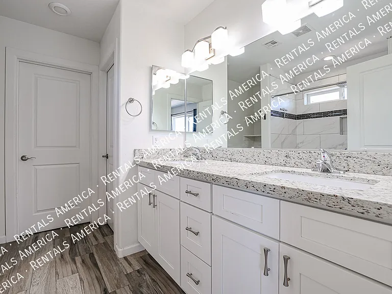 11862 N 79th Dr — Photo 18