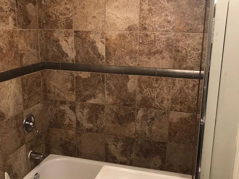 1709 W Irving Park Rd #A — Photo 10