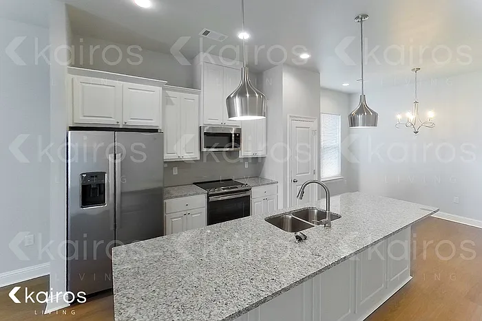 4816 Dacha Ln — Photo 5