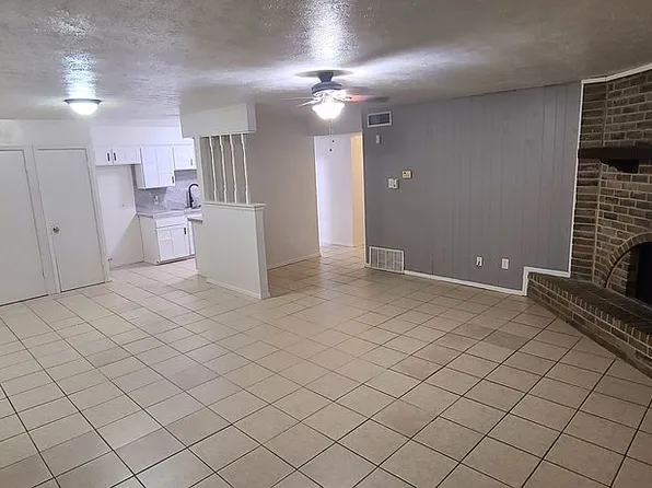 2703 Ponderosa St, Arlington, TX 76014