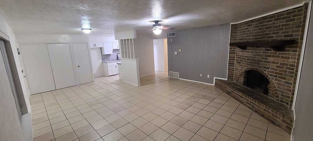 2703 Ponderosa St - Property Image