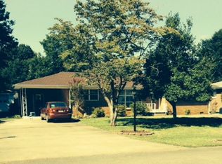 1103 E Pasadena Ave, Muscle Shoals, AL 35661