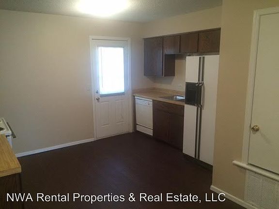 3rd image of 625 N Betty Jo Dr APT D