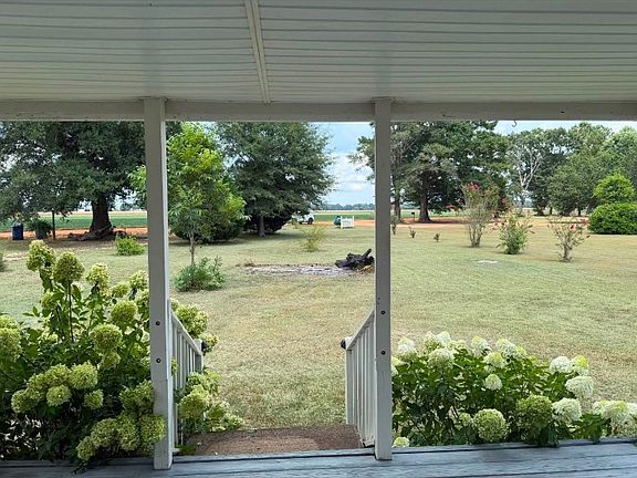 5th image of 270 Parker Ln