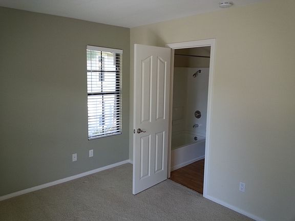 4th image of 14984 Avenida Venusto Unit 44