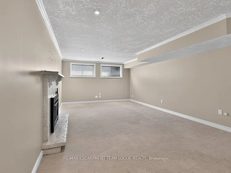 1444 Paddington Ct — Photo 28