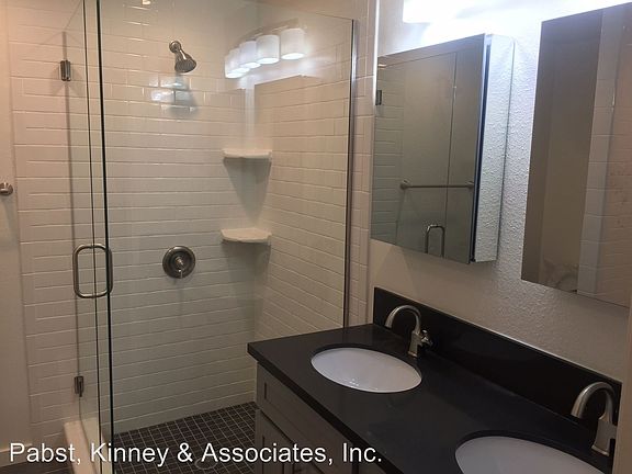 4th image of 735 Temple Ave APT 1